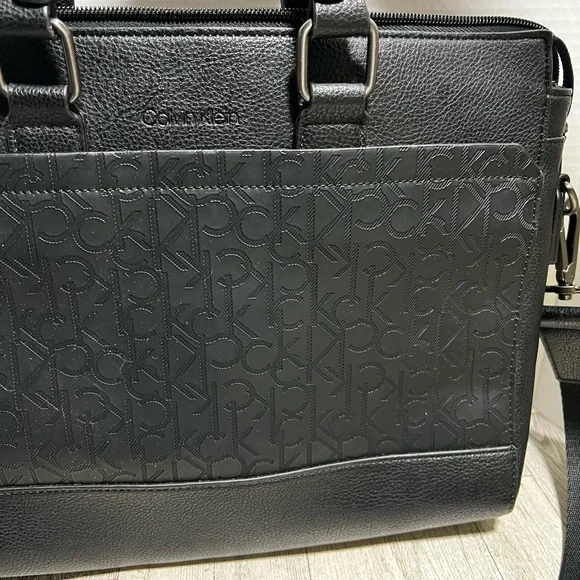 Calvin Klein tote crossbody bag iPad bag EUC Black - Picture 4 of 12